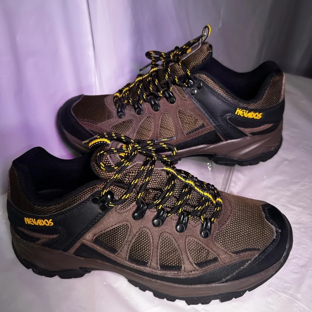 Nevados Brown and Black Men's Boat Shoes